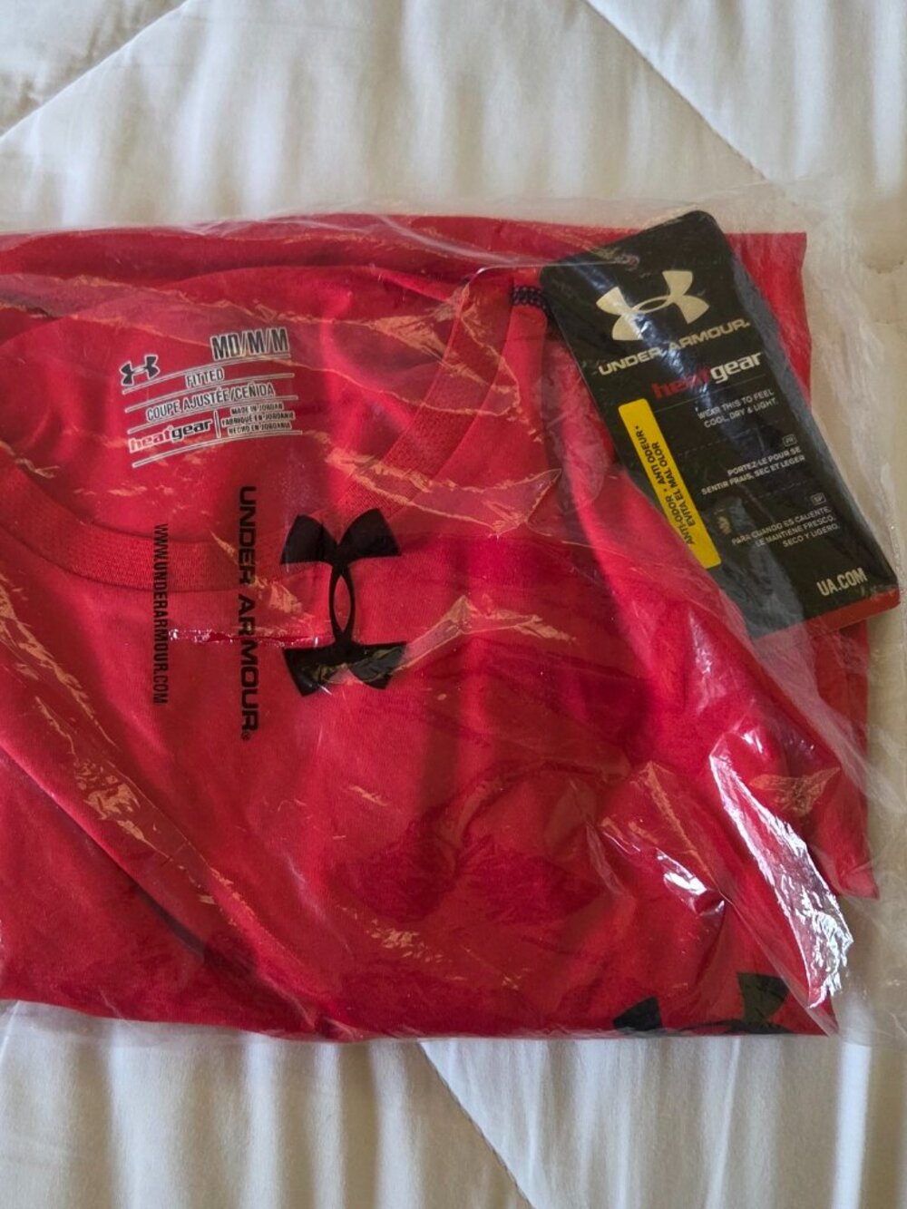 Under Armour Men's Fitted Compression Red T-Shirt - NEW